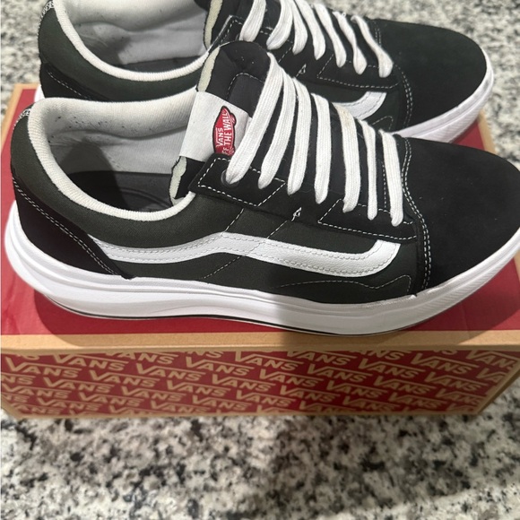 Vans Black and White Men's Sneakers - Picture 1 of 9